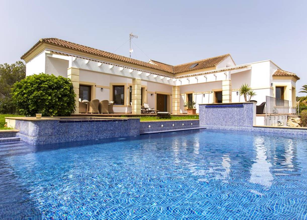 Bestaand - Villa - Denia