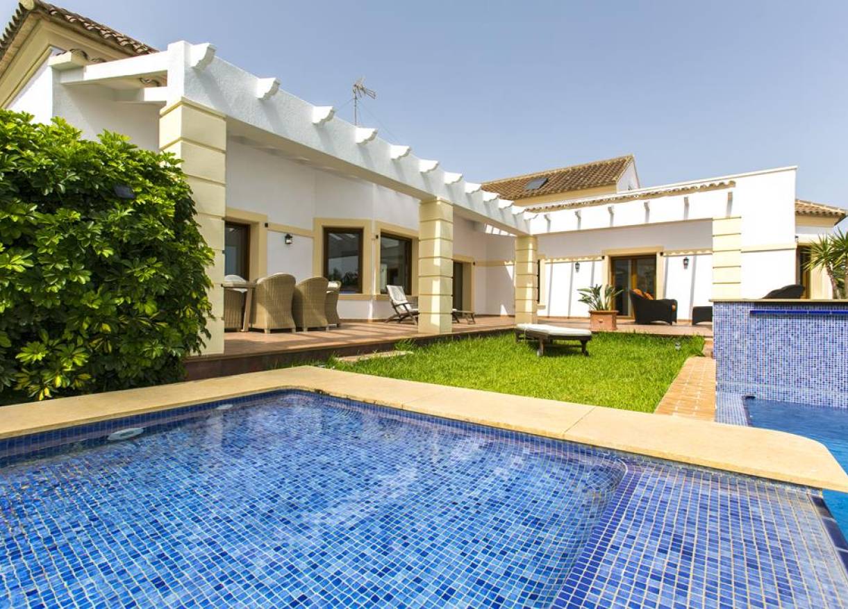 Bestaand - Villa - Denia