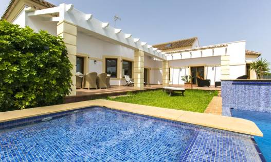 Bestaand - Villa - Denia