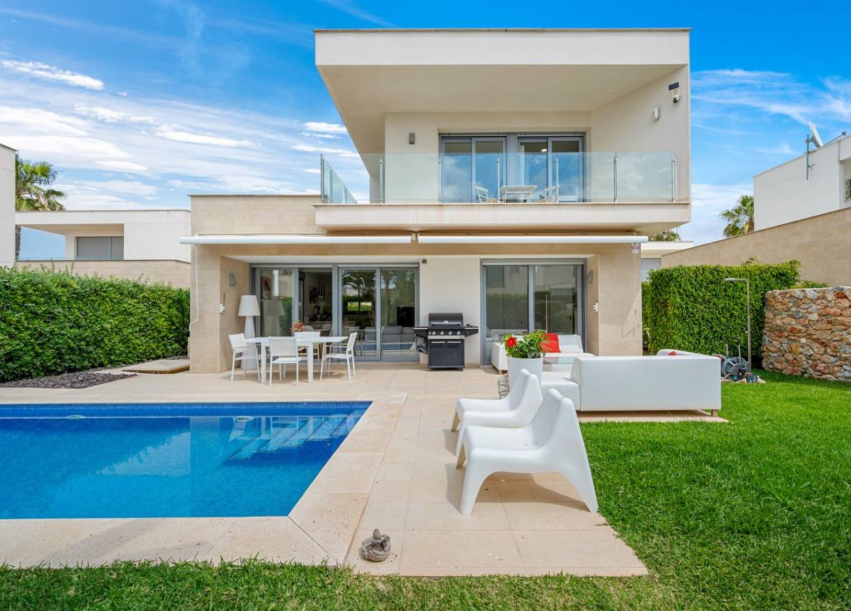 Bestaand - Villa - Orihuela - Vistabella golf