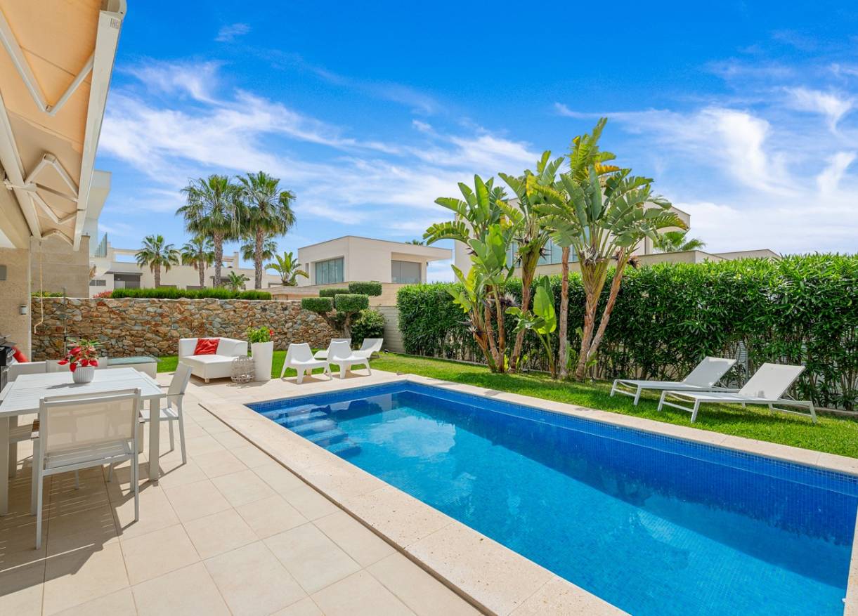 Bestaand - Villa - Orihuela - Vistabella golf