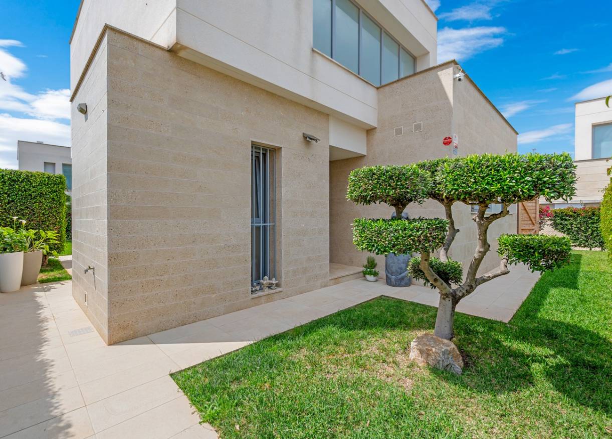 Bestaand - Villa - Orihuela - Vistabella golf