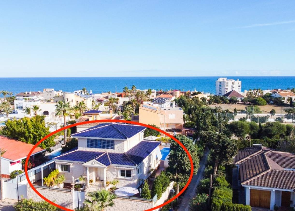 Bestaand - Villa - La Mata
