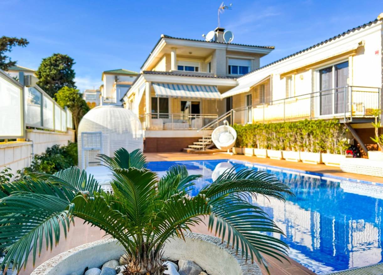 Bestaand - Villa - La Mata