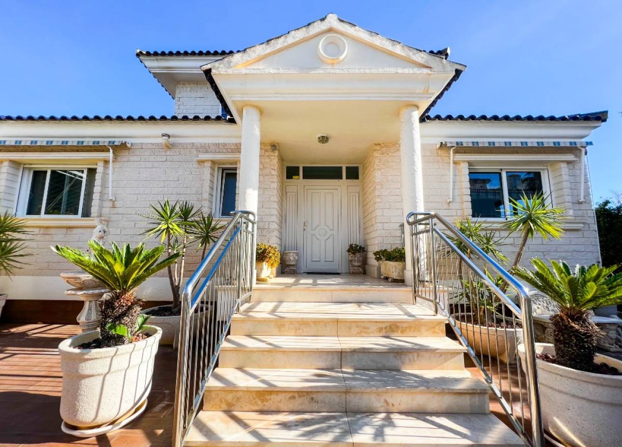 Bestaand - Villa - La Mata