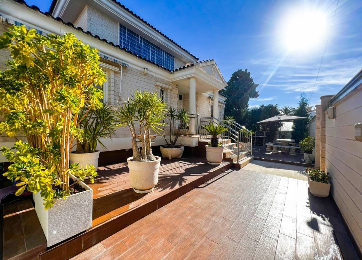 Bestaand - Villa - La Mata