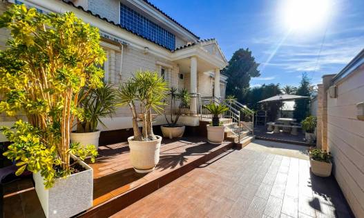 Bestaand - Villa - La Mata