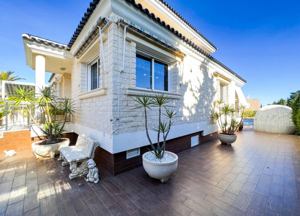 Bestaand - Villa - La Mata