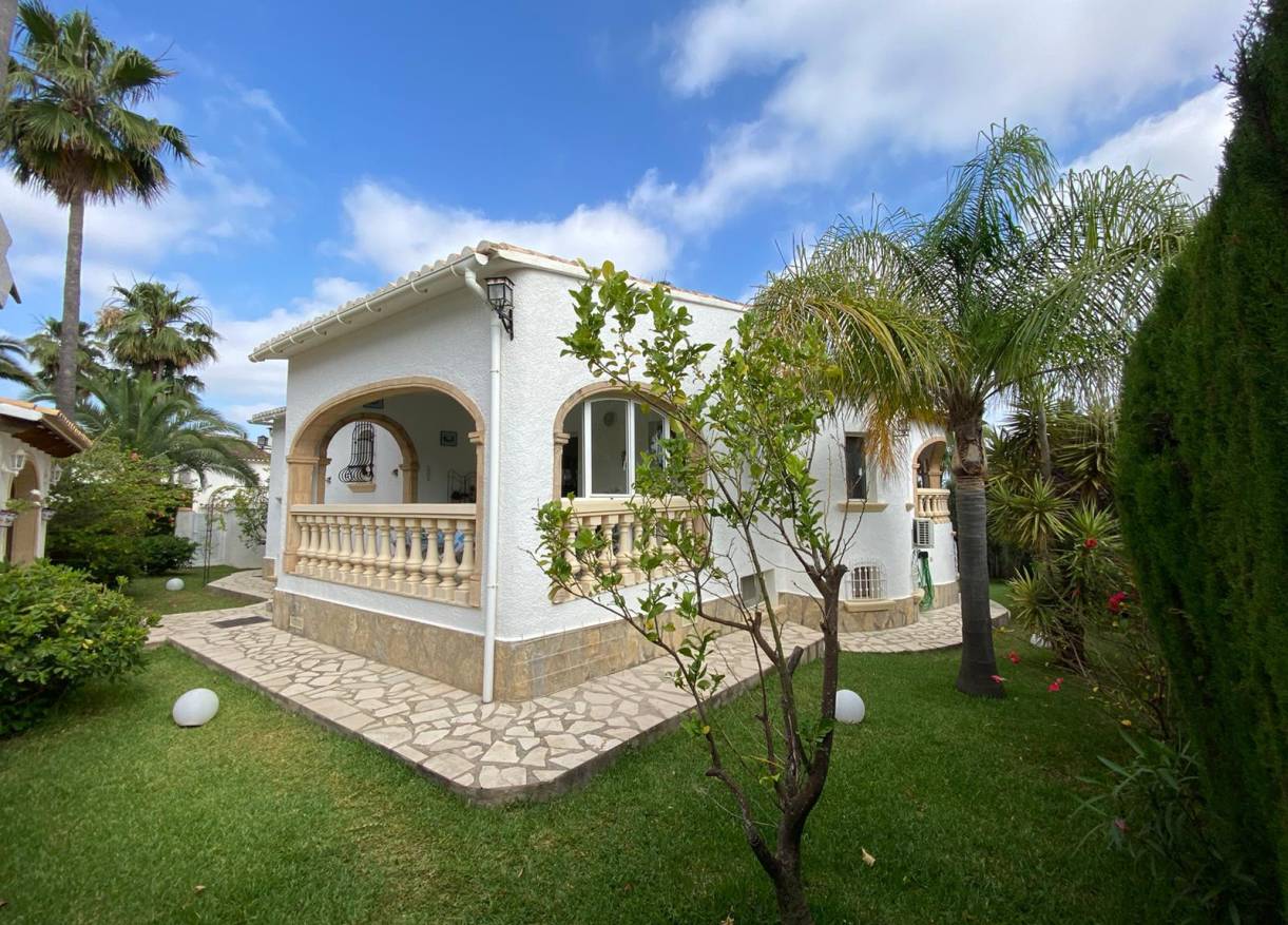 Bestaand - Villa - Denia
