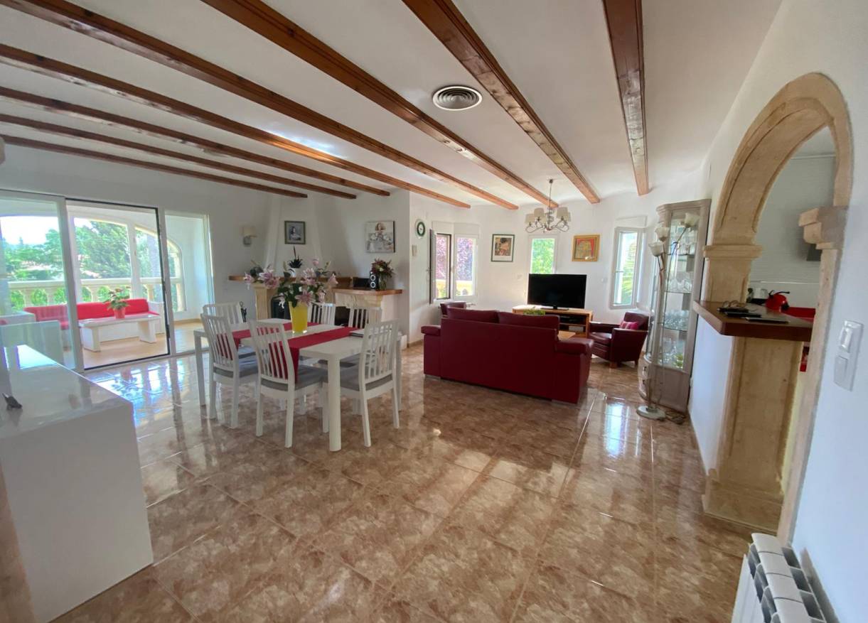 Bestaand - Villa - Denia