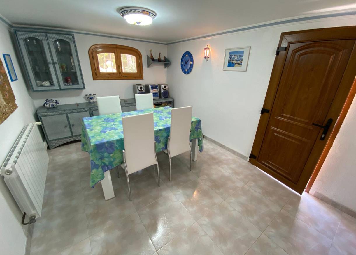 Bestaand - Villa - Denia