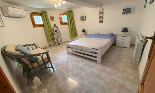 Bestaand - Villa - Denia