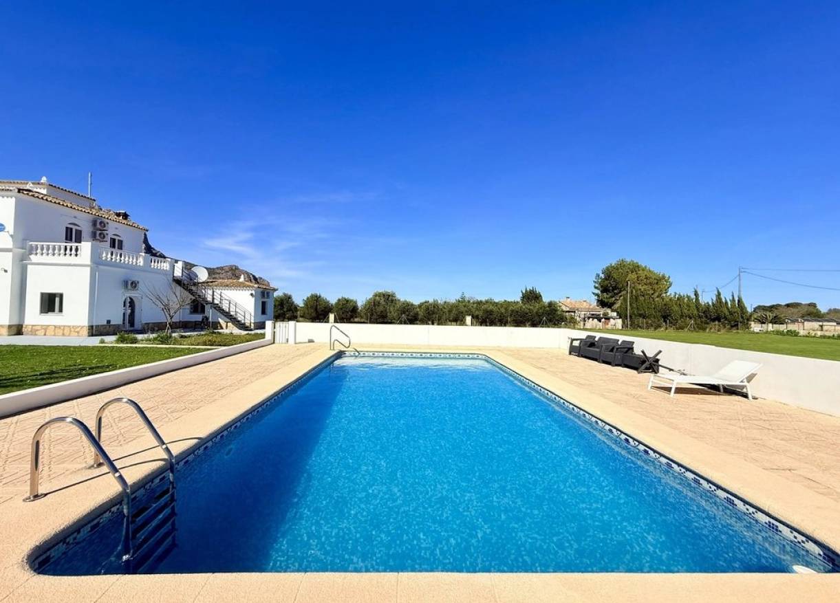 Bestaand - Finca - Denia