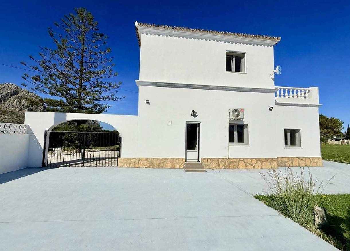Bestaand - Finca - Denia