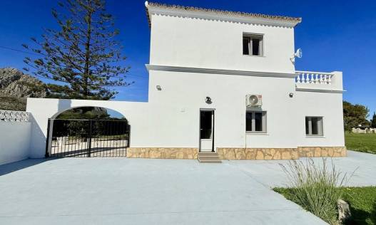 Bestaand - Finca - Denia