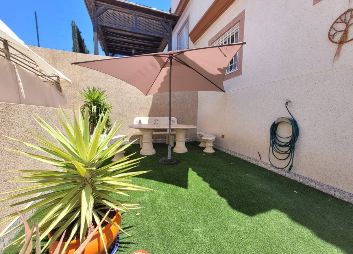Vakantie verhuur - House - La Marina