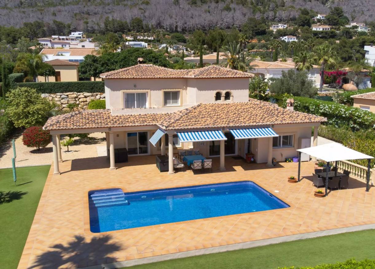 Bestaand - Villa - Jávea - Montgo
