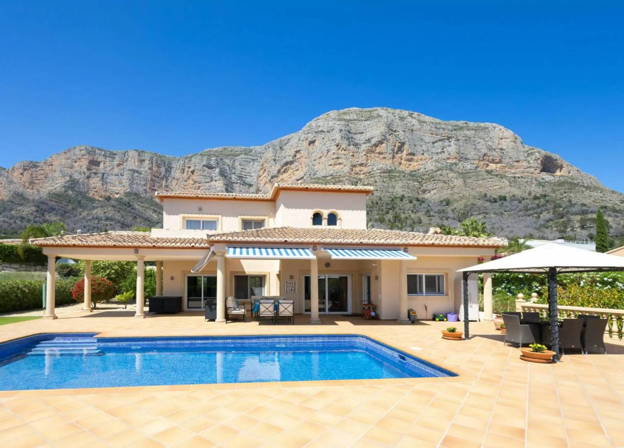 Bestaand - Villa - Jávea - Montgo