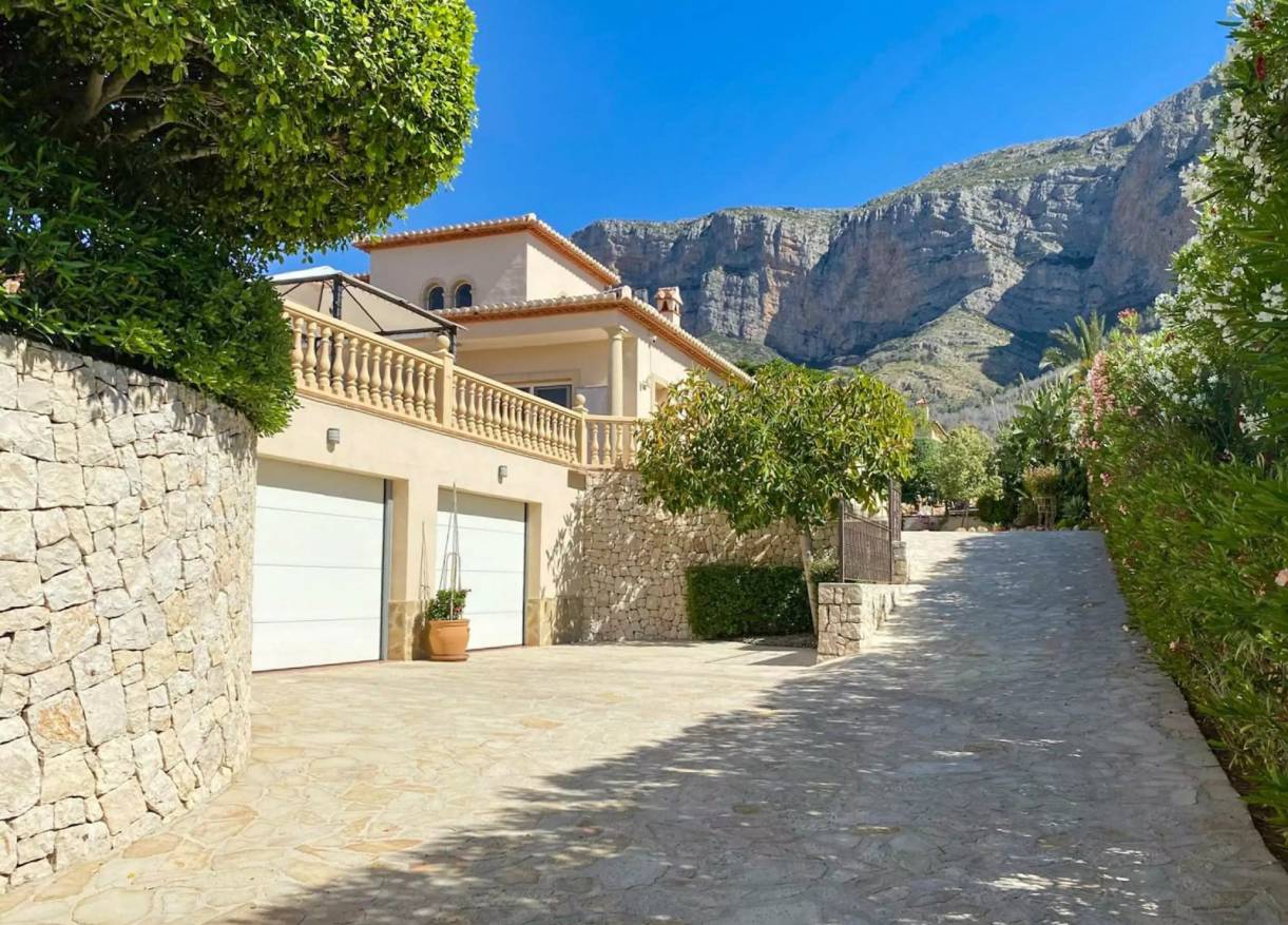 Bestaand - Villa - Jávea - Montgo