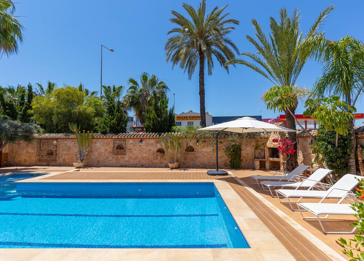 Bestaand - Villa - Orihuela Costa