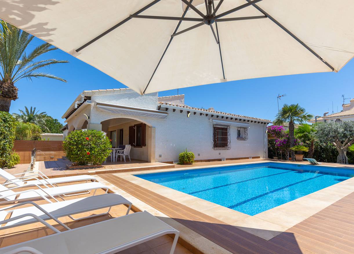 Bestaand - Villa - Orihuela Costa