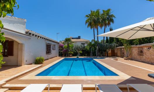 Bestaand - Villa - Orihuela Costa