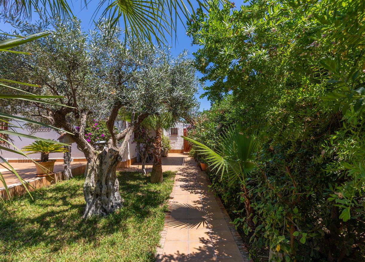 Bestaand - Villa - Orihuela Costa