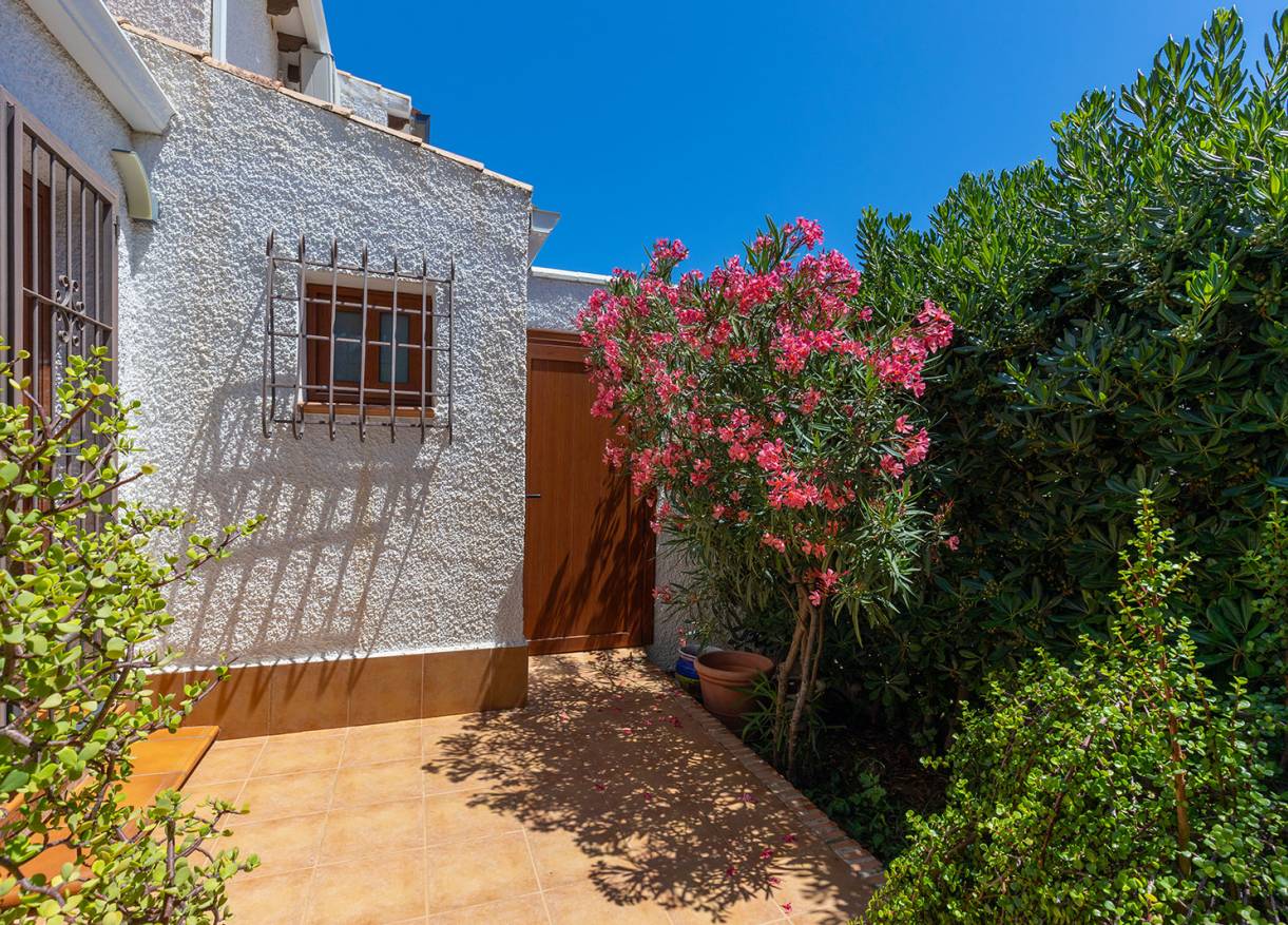 Bestaand - Villa - Orihuela Costa