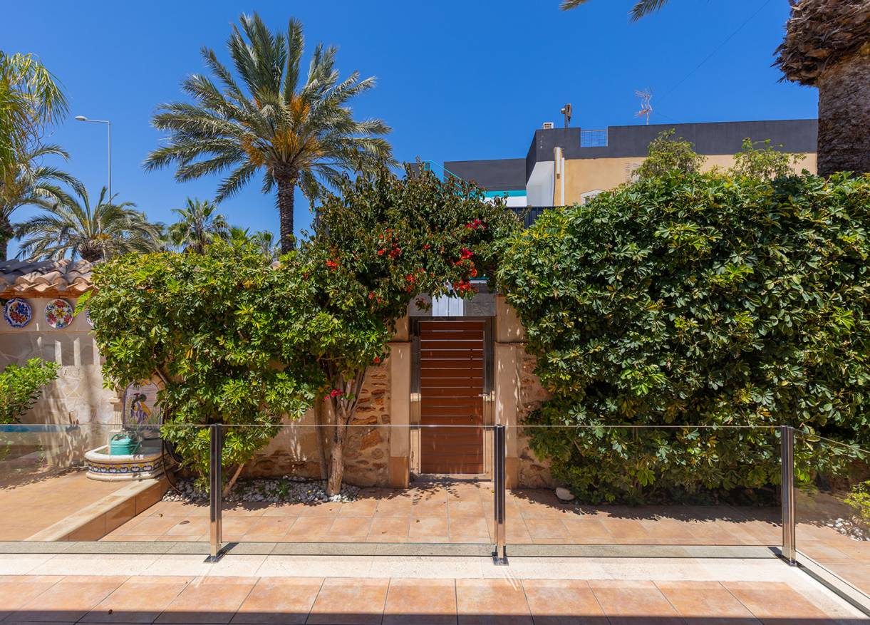 Bestaand - Villa - Orihuela Costa