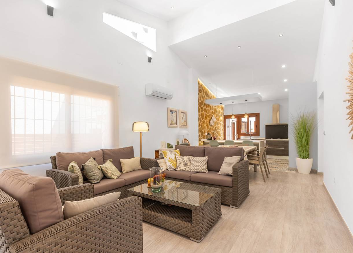 Bestaand - Villa - Orihuela Costa