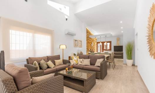 Bestaand - Villa - Orihuela Costa