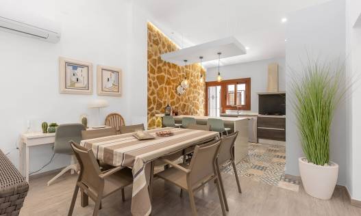Bestaand - Villa - Orihuela Costa