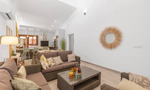 Bestaand - Villa - Orihuela Costa