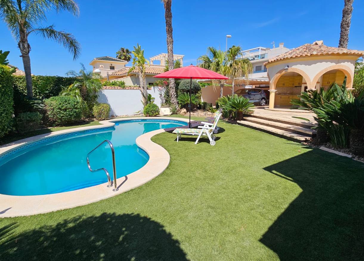 Bestaand - Villa - Ciudad Quesada