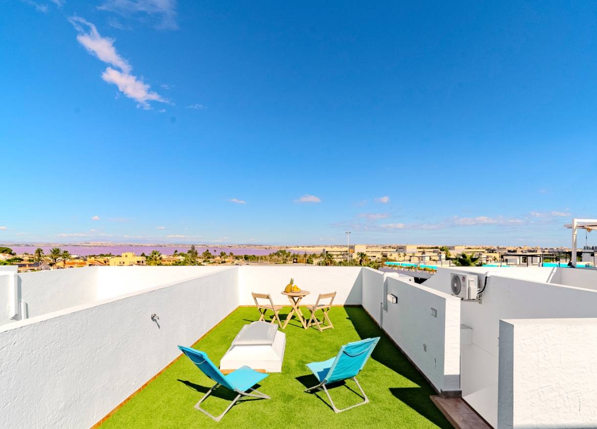 Bestaand - Townhouse / Semi-detached - Torrevieja - Los Balcones