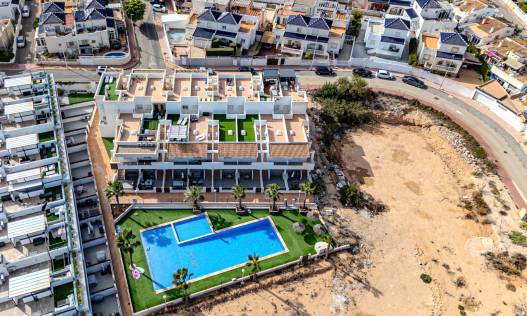Bestaand - Townhouse / Semi-detached - Torrevieja - Los Balcones