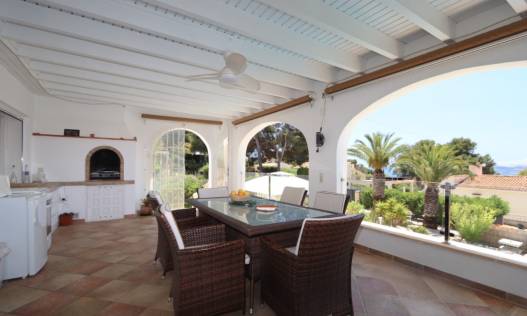 Bestaand - Villa - Jávea