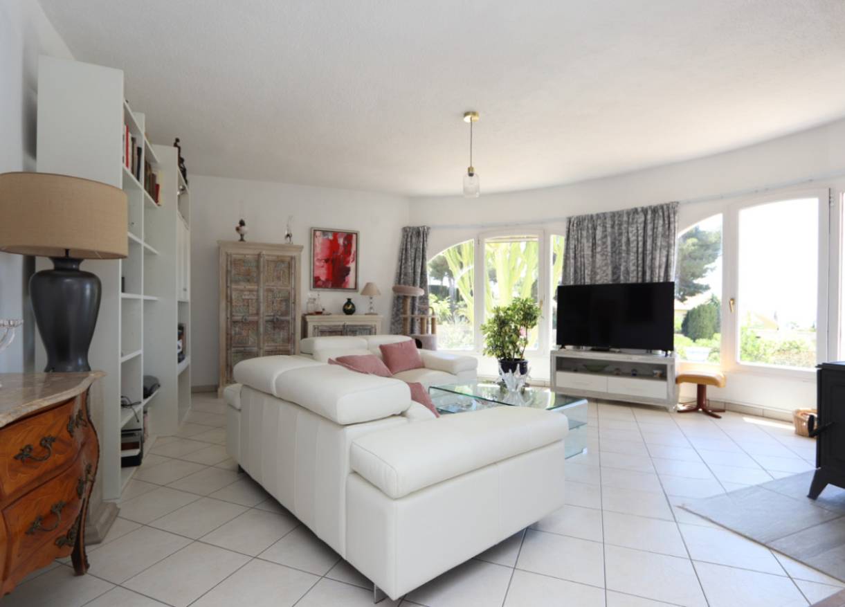 Bestaand - Villa - Jávea