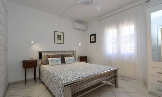 Bestaand - Villa - Jávea
