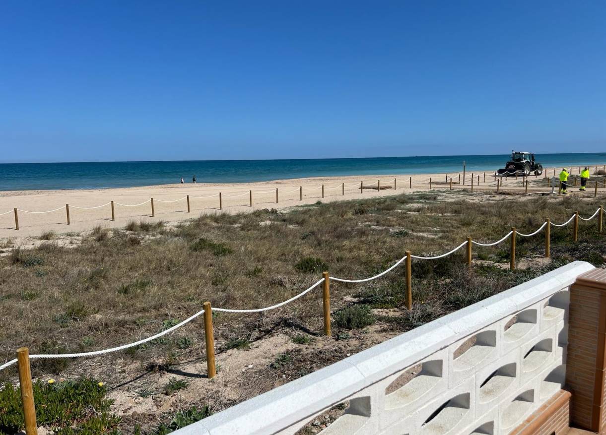 Bestaand - Townhouse / Semi-detached - Denia