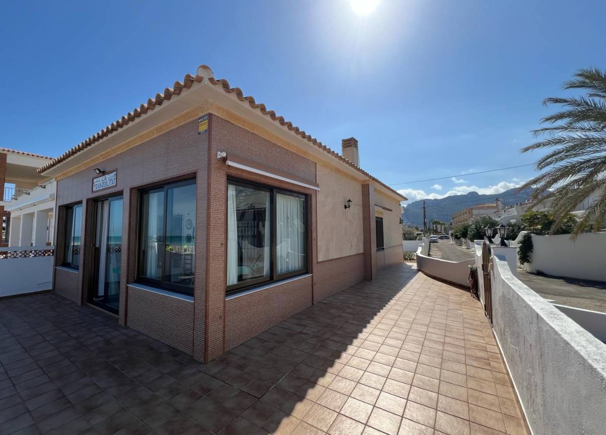 Bestaand - Townhouse / Semi-detached - Denia