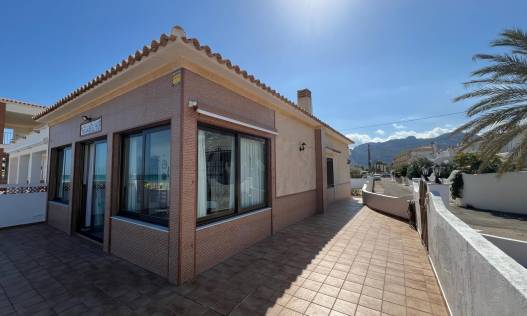 Bestaand - Townhouse / Semi-detached - Denia