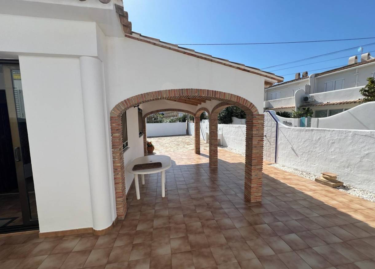 Bestaand - Townhouse / Semi-detached - Denia