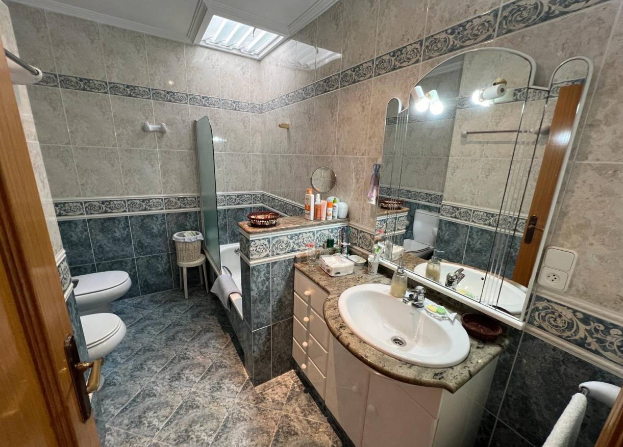 Bestaand - Townhouse / Semi-detached - Denia