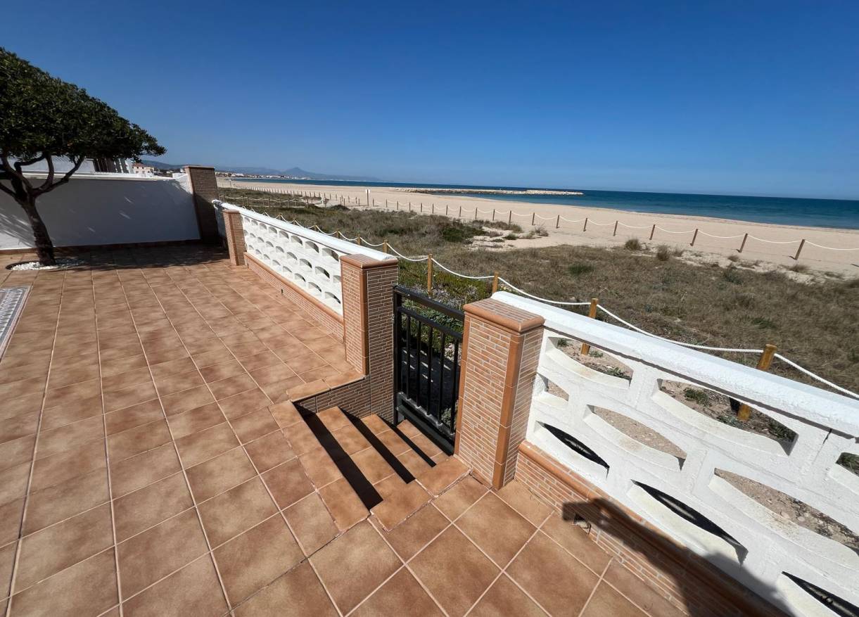 Bestaand - Townhouse / Semi-detached - Denia