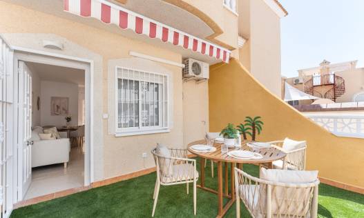 Bestaand - Townhouse / Semi-detached - Orihuela Costa - Villamartin