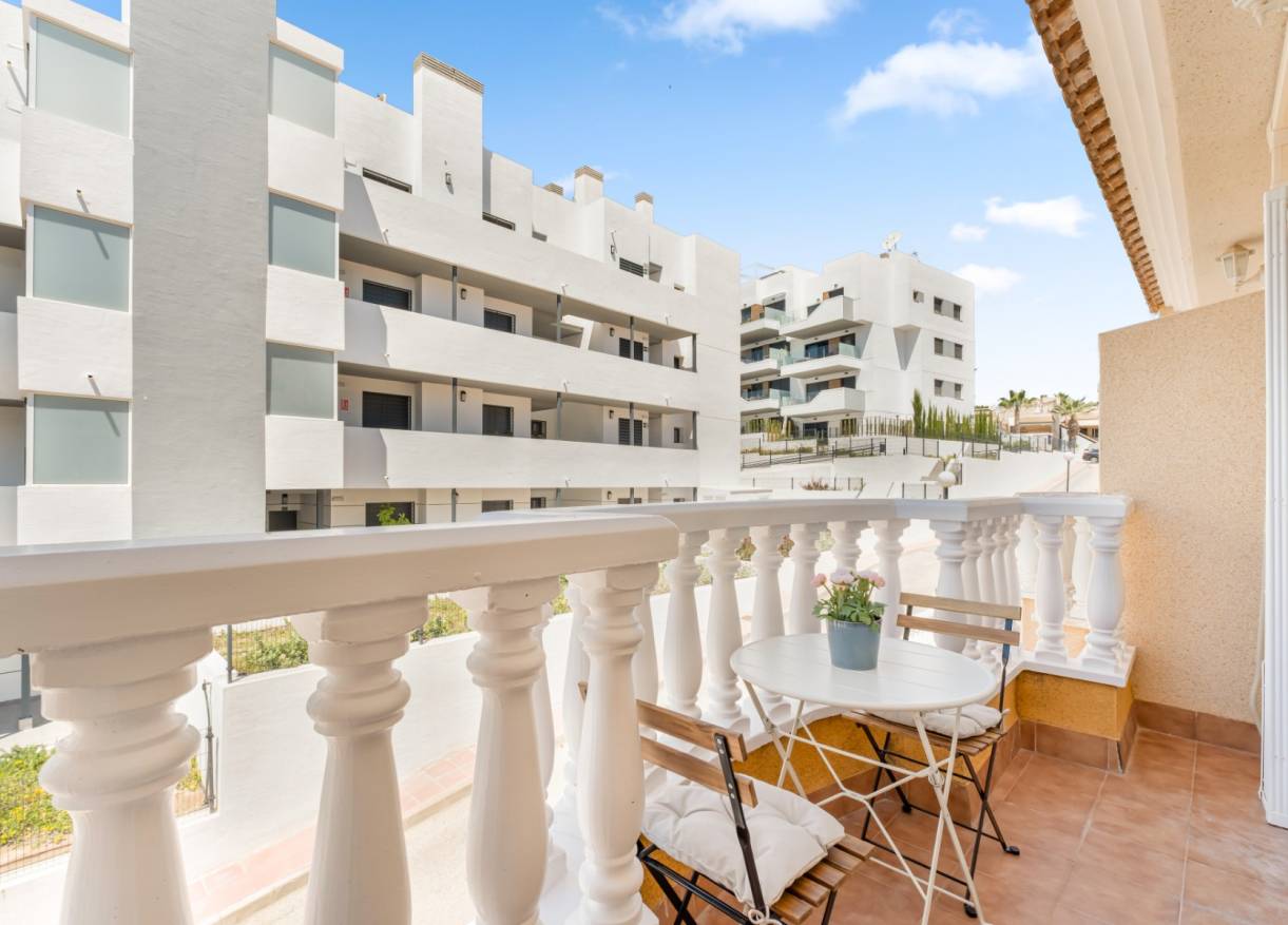 Bestaand - Townhouse / Semi-detached - Orihuela Costa - Villamartin