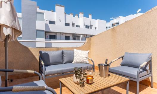 Bestaand - Townhouse / Semi-detached - Orihuela Costa - Villamartin