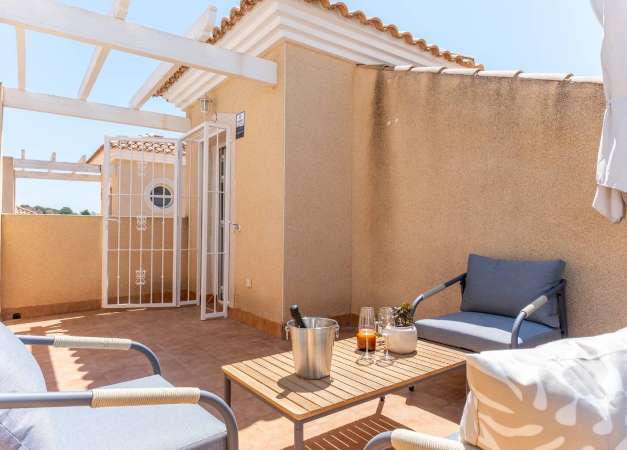 Bestaand - Townhouse / Semi-detached - Orihuela Costa - Villamartin