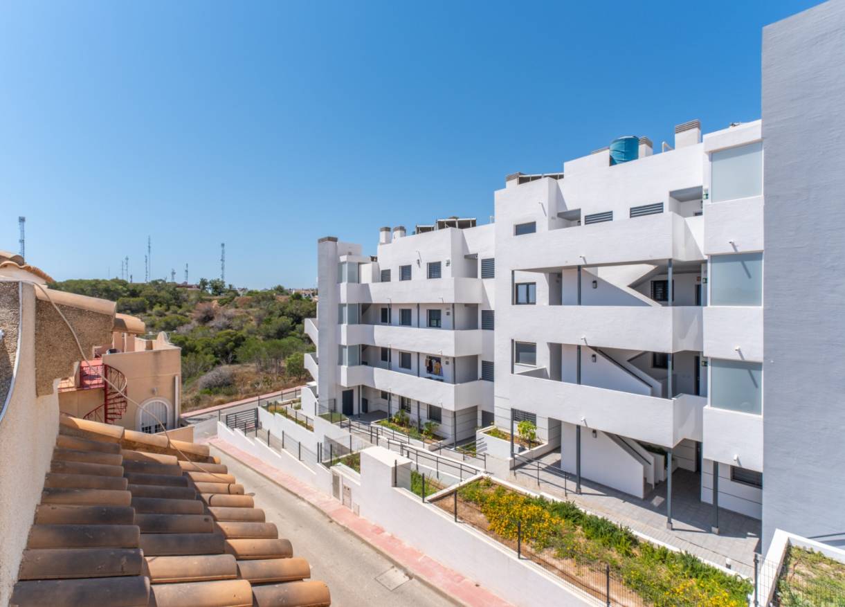Bestaand - Townhouse / Semi-detached - Orihuela Costa - Villamartin